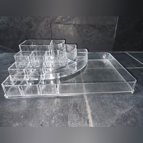 3 Acrylic Organizers - Picture 2 of 8